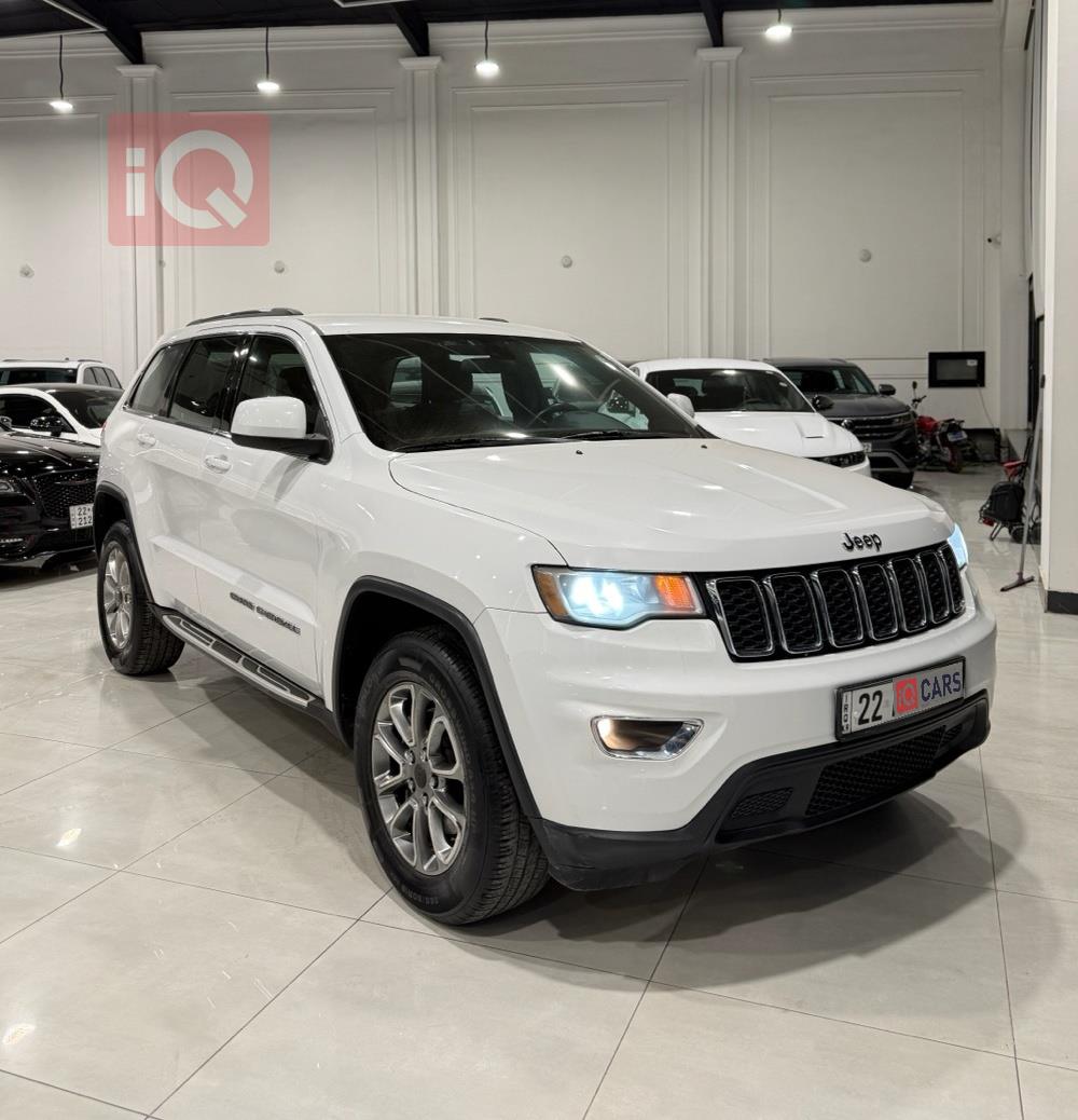 جیپ گراند شیرۆکی